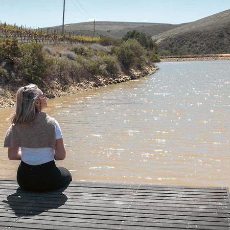Ou Meul Farm Cottage Botrivier Bagian luar foto